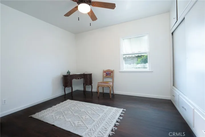 Large secondary bedroom