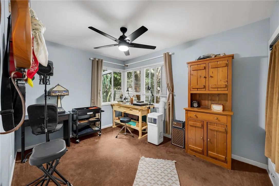 6957 Lindley Avenue, Reseda, California 91335 home-pic-18