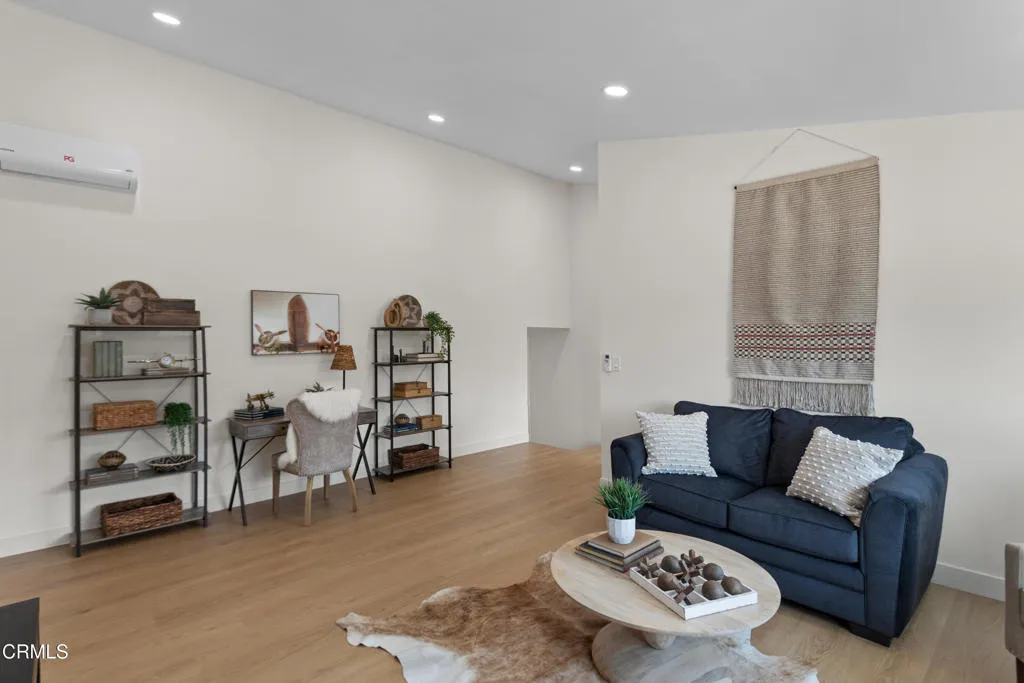 3955 Blackwod Street, Thousand Oaks, California 91320 home-pic-24