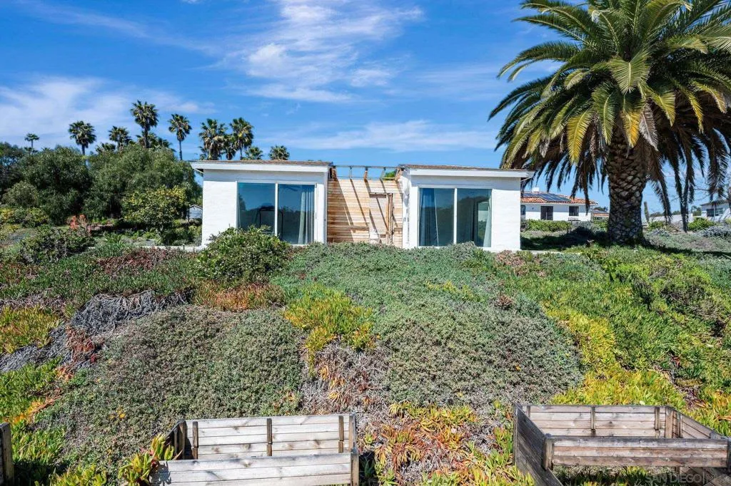 1761 Winterwarm Dr, Fallbrook, California 92028 home-pic-45