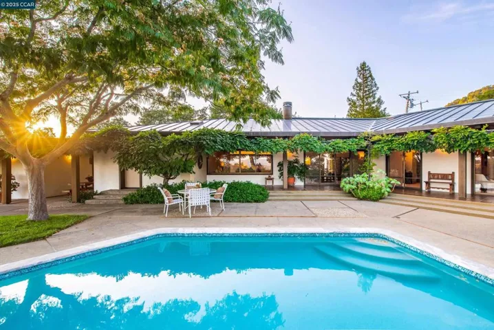 1275 Panorama Drive, Lafayette, California 94549