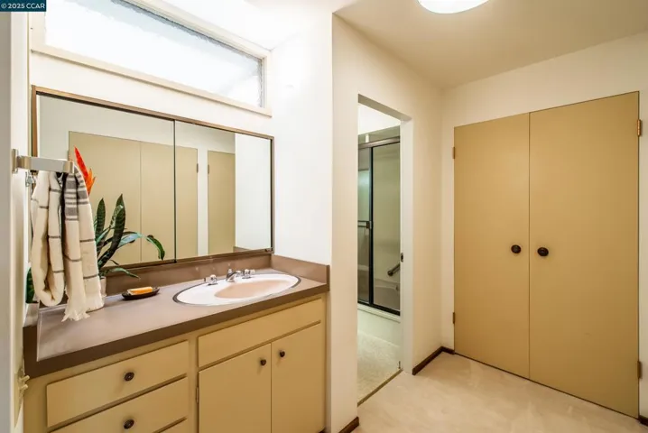 1275 Panorama Drive, Lafayette, California 94549