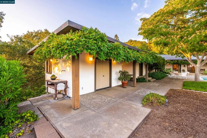 1275 Panorama Drive, Lafayette, California 94549