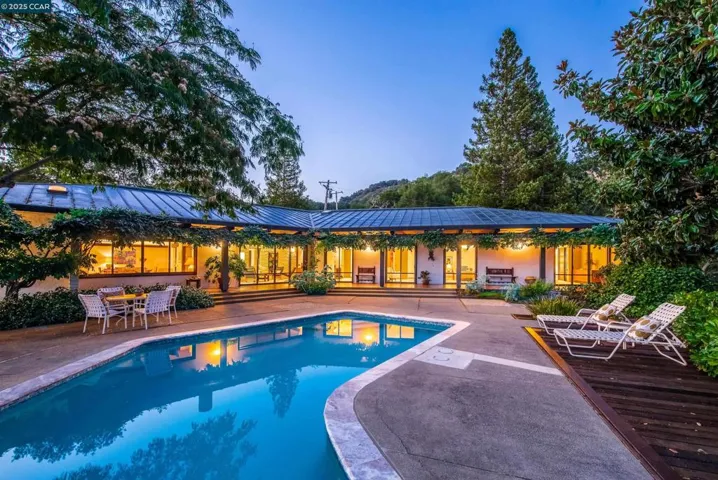 1275 Panorama Drive, Lafayette, California 94549