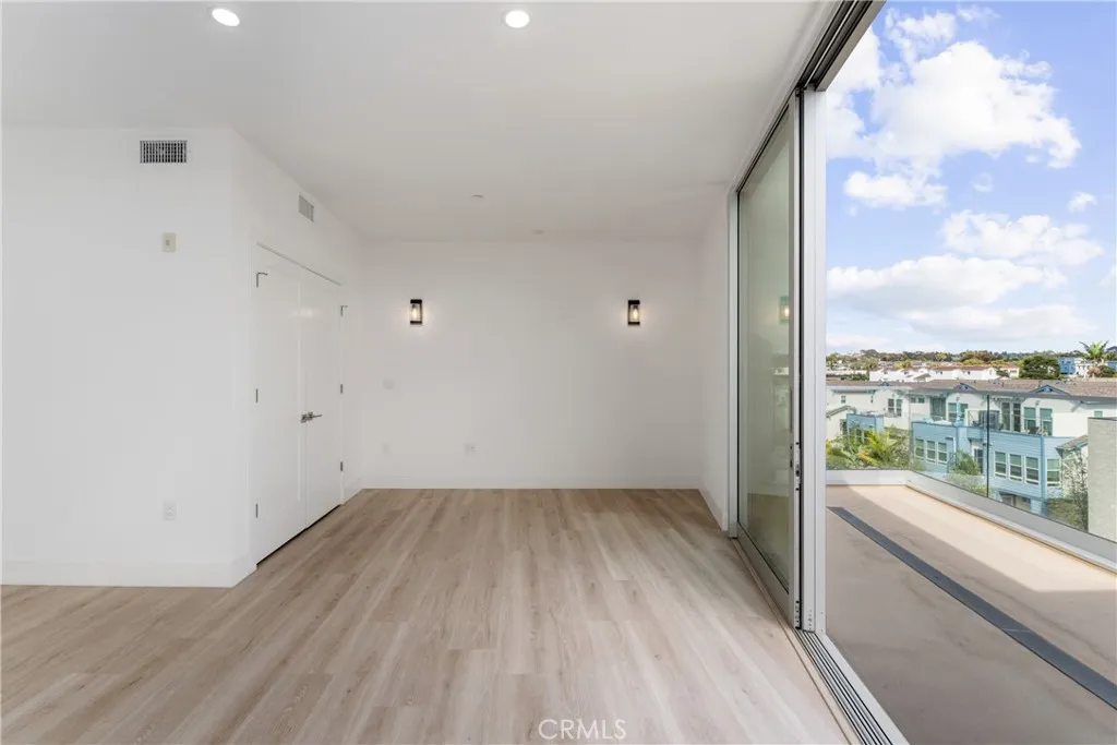 2648 State Street, Carlsbad, California 92008 home-pic-13