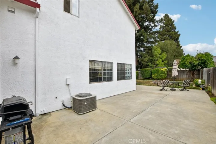 989 Northgate Drive, Yuba City, California 95991