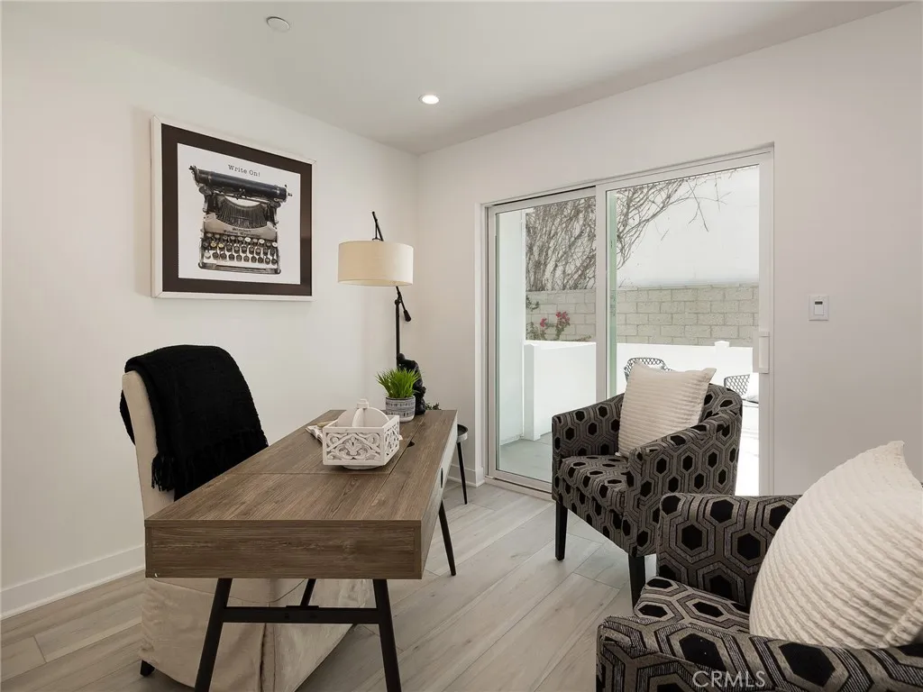 121 E 223rd Street 3, Carson, California 90745 home-pic-22