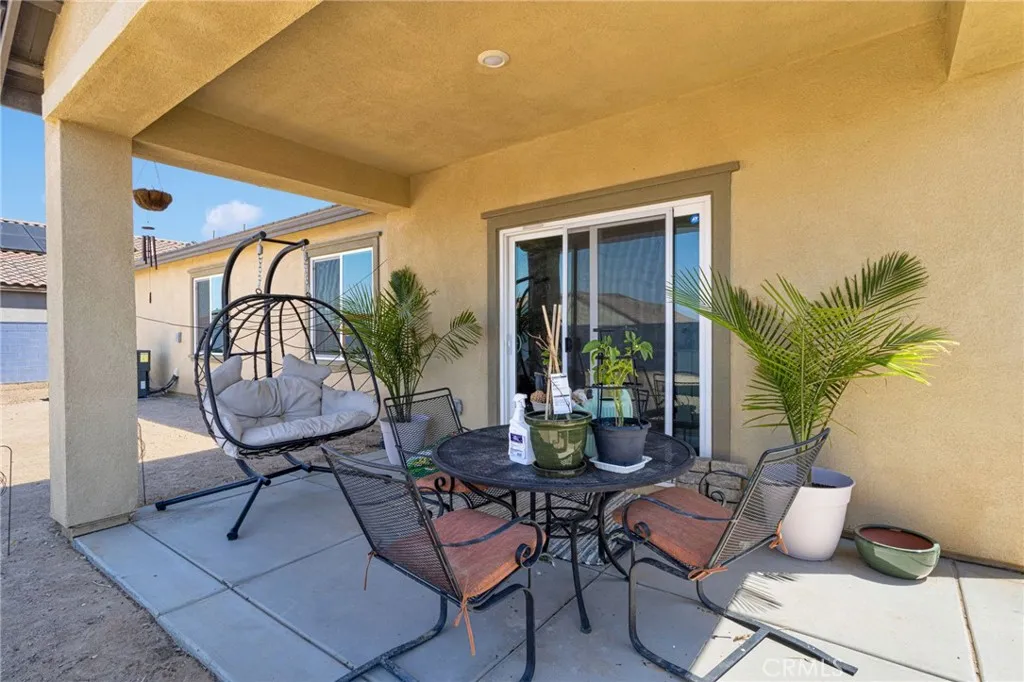 12332 Gold Dust Way, Victorville, California 92392 home-pic-27