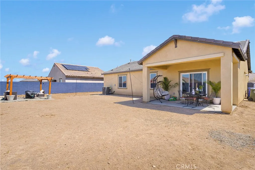 12332 Gold Dust Way, Victorville, California 92392 home-pic-28