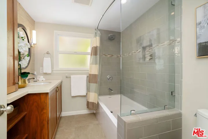 12952 Greenleaf Street, Studio City, California 91604