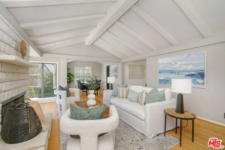 12952 Greenleaf Street, Studio City, California 91604