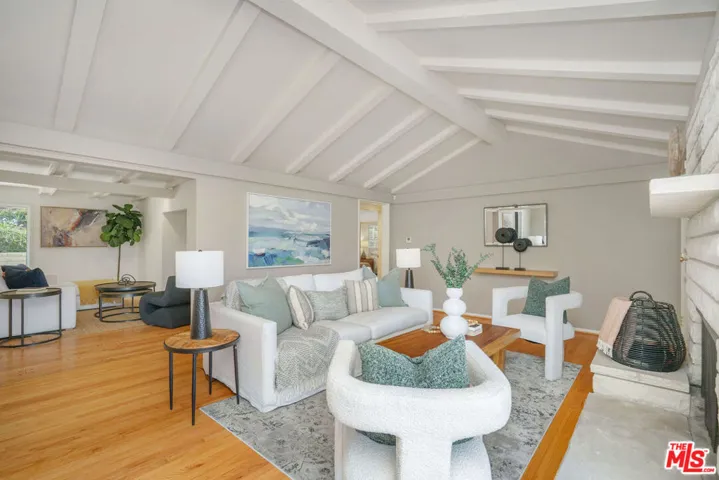 12952 Greenleaf Street, Studio City, California 91604
