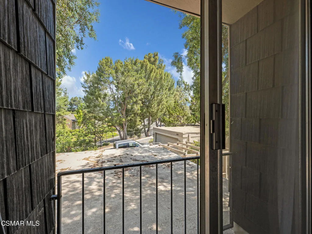 2965 Dogwood Circle, Thousand Oaks, California 91360 home-pic-22