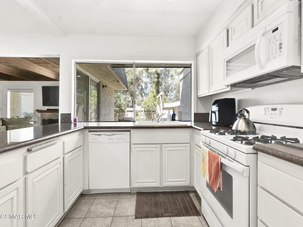 2965 Dogwood Circle, Thousand Oaks, California 91360 home-pic-10