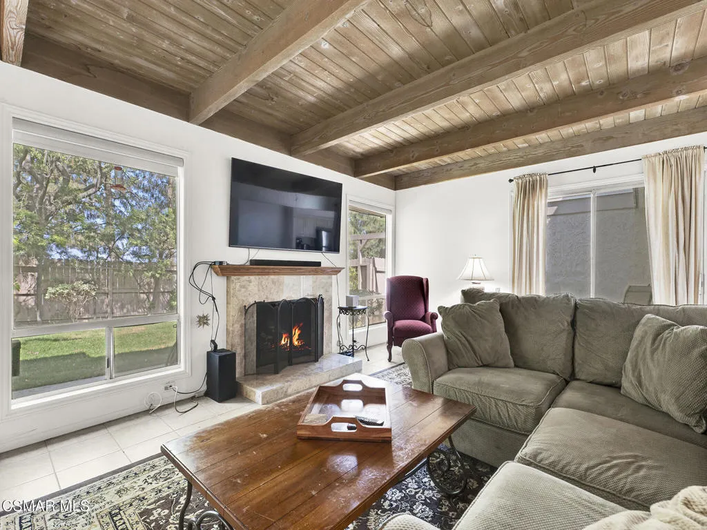 2965 Dogwood Circle, Thousand Oaks, California 91360 home-pic-4