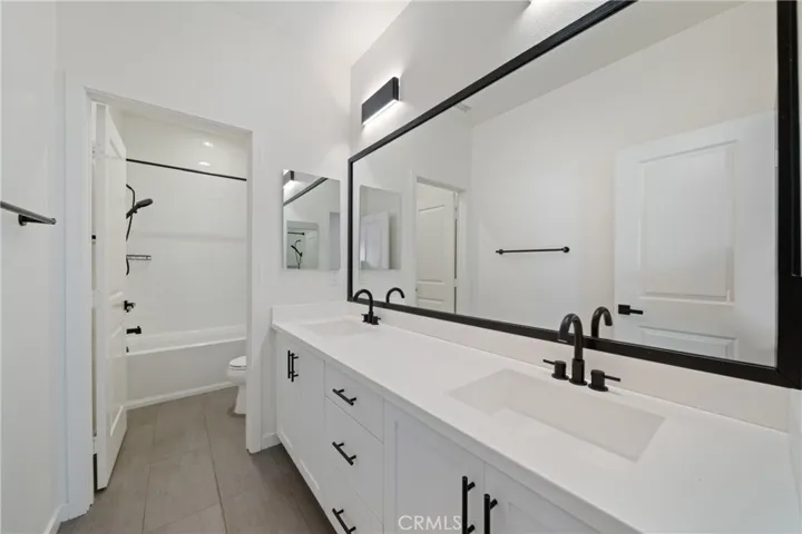 16 Sage, Lake Forest, California 92630