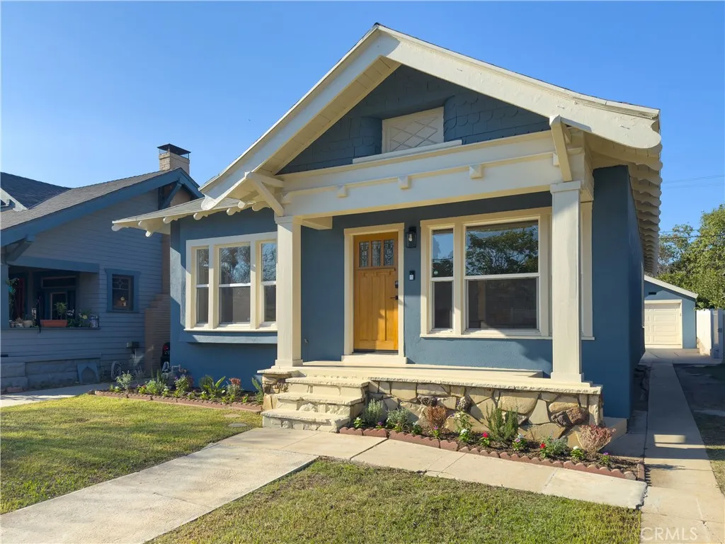 2249 W 30th Street, Los Angeles, California 90018 home-pic-4