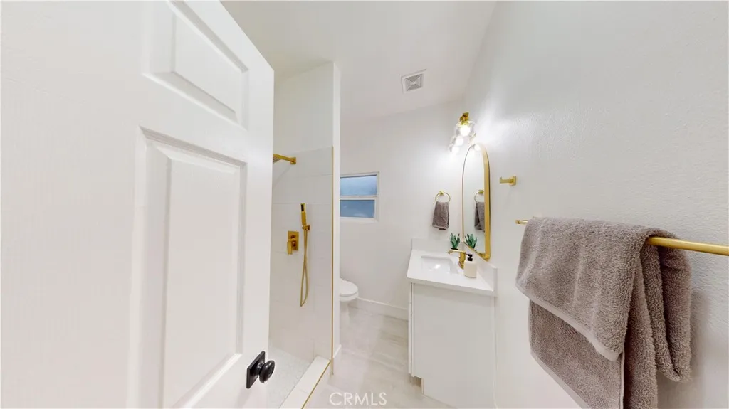 2249 W 30th Street, Los Angeles, California 90018 home-pic-28