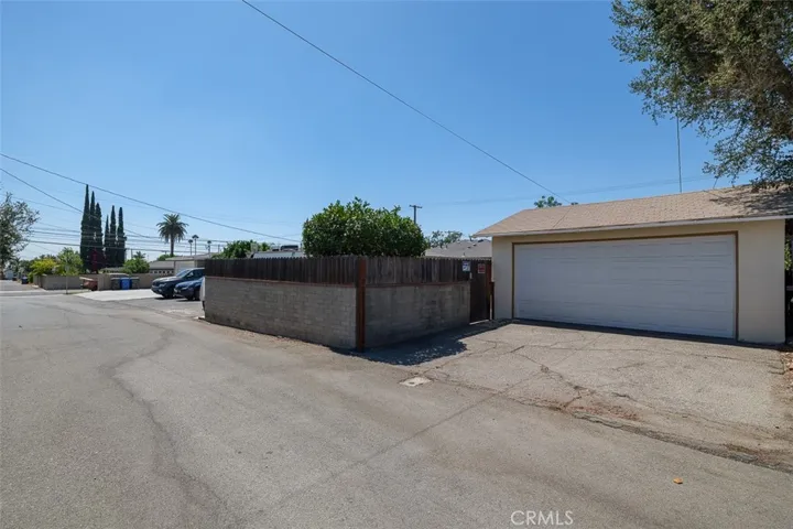1010 N Sunset Avenue, Azusa, California 91702