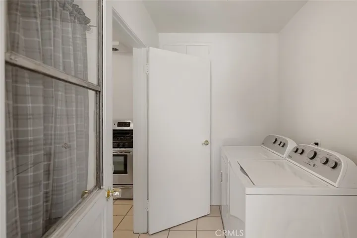 1010 N Sunset Avenue, Azusa, California 91702