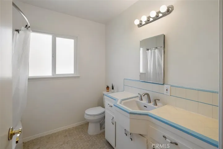 1010 N Sunset Avenue, Azusa, California 91702