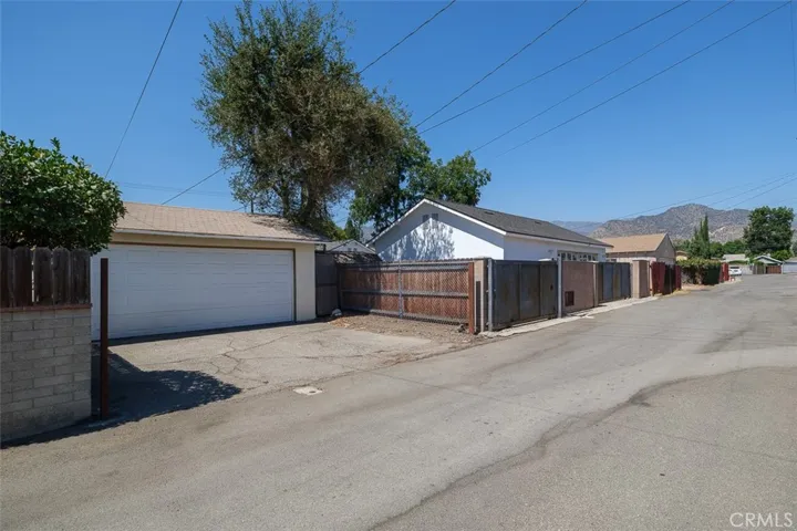 1010 N Sunset Avenue, Azusa, California 91702