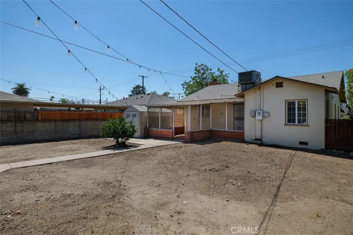 1010 N Sunset Avenue, Azusa, California 91702
