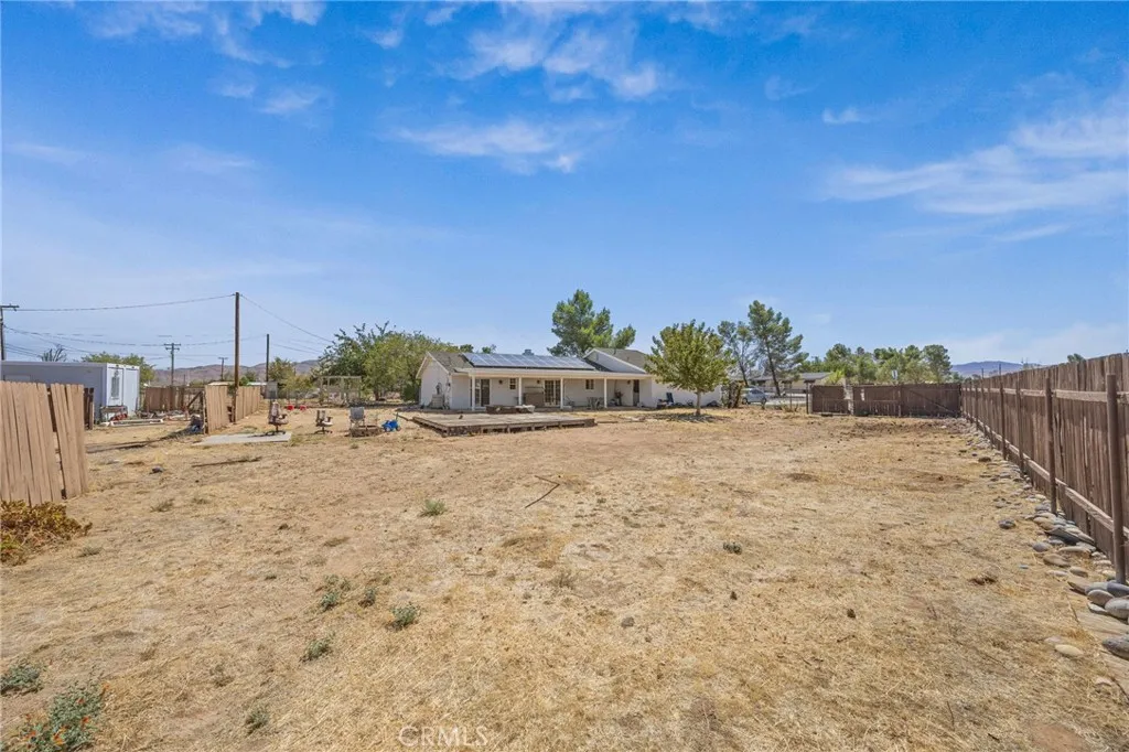 21928 Isatis Avenue, Apple Valley, California 92307 home-pic-30
