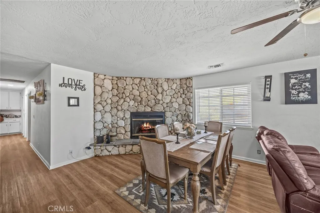 21928 Isatis Avenue, Apple Valley, California 92307 home-pic-10