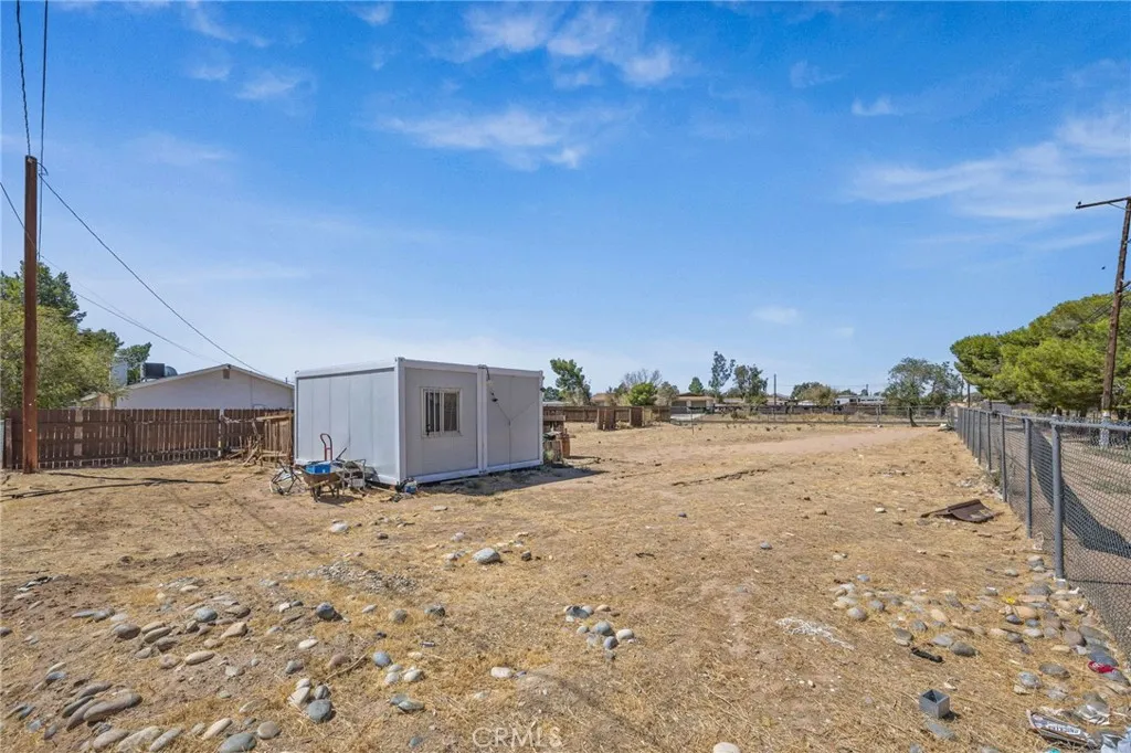 21928 Isatis Avenue, Apple Valley, California 92307 home-pic-34