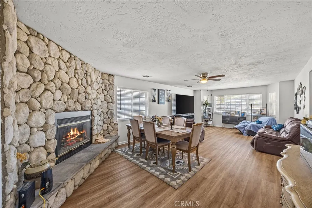 21928 Isatis Avenue, Apple Valley, California 92307 home-pic-11
