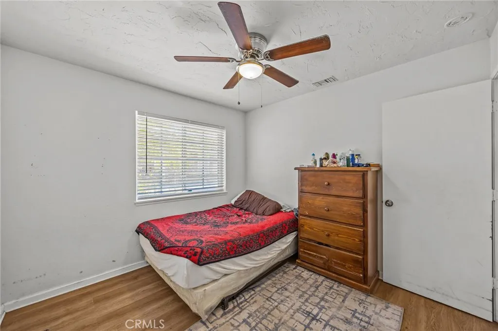 21928 Isatis Avenue, Apple Valley, California 92307 home-pic-25