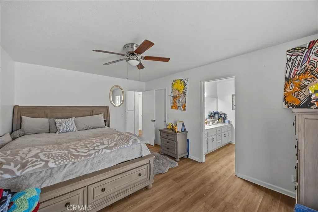 21928 Isatis Avenue, Apple Valley, California 92307 home-pic-21