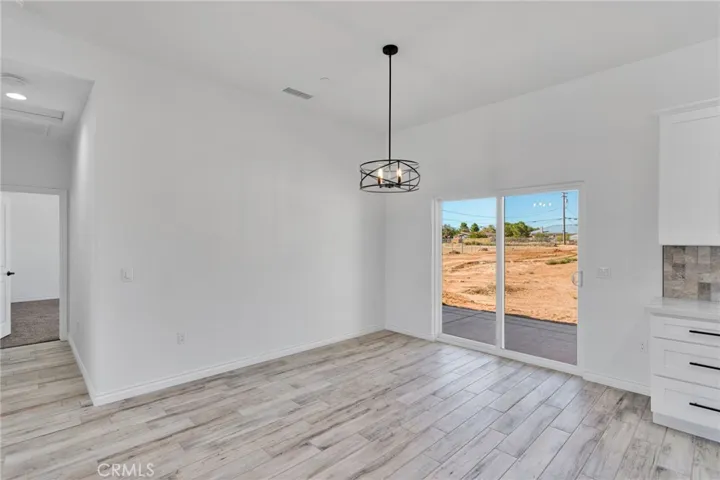 21235 Pine Ridge Avenue, Apple Valley, California 92307