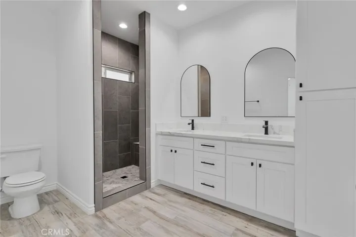 21235 Pine Ridge Avenue, Apple Valley, California 92307