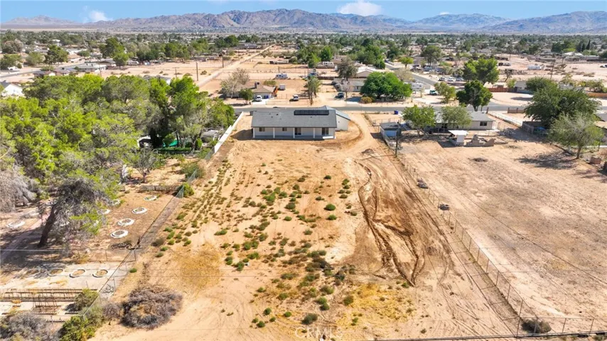 21235 Pine Ridge Avenue, Apple Valley, California 92307