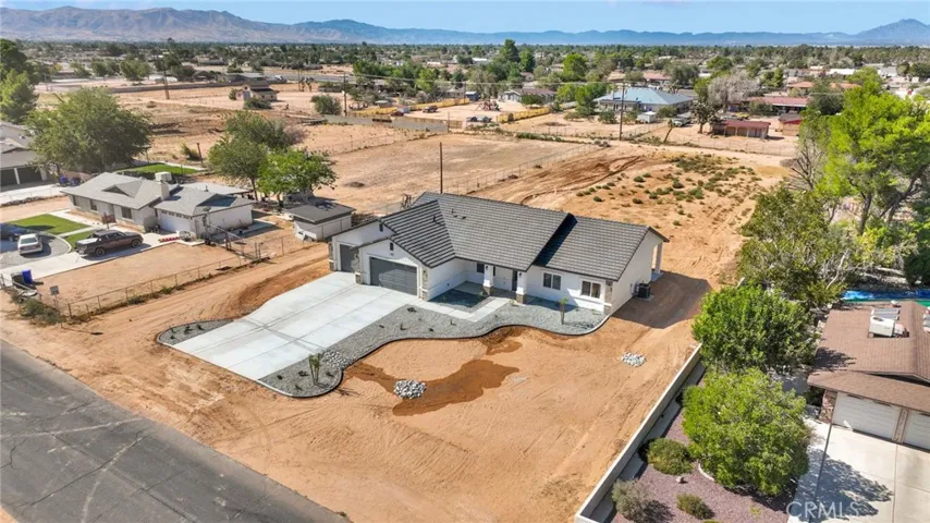 21235 Pine Ridge Avenue, Apple Valley, California 92307