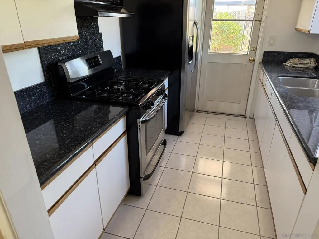 743 Iris Ave, Imperial Beach, California 91932 home-pic-13