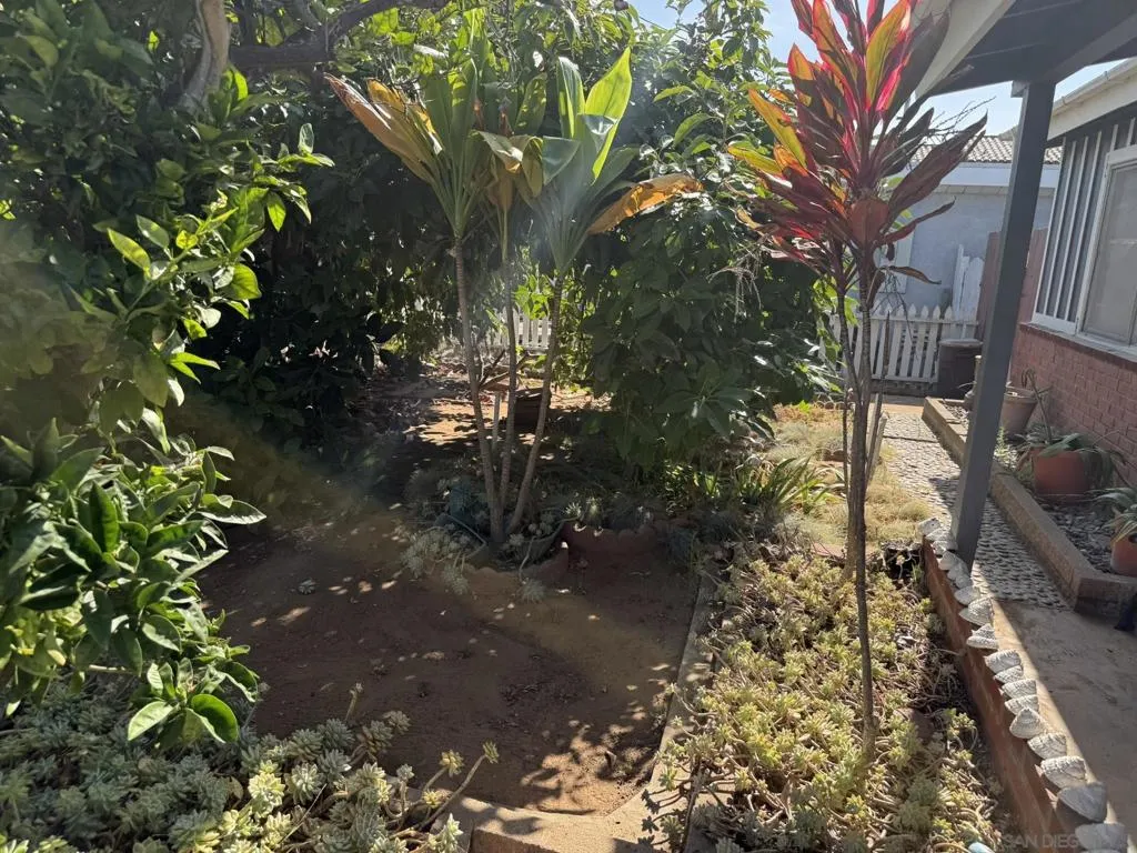 743 Iris Ave, Imperial Beach, California 91932 home-pic-9