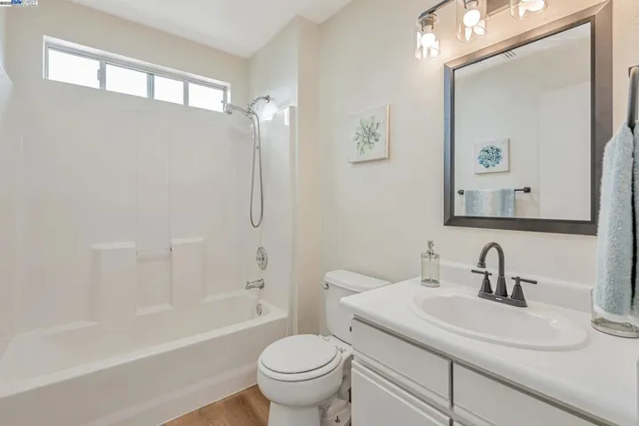 215 Ruby Ave., Richmond, California 94801