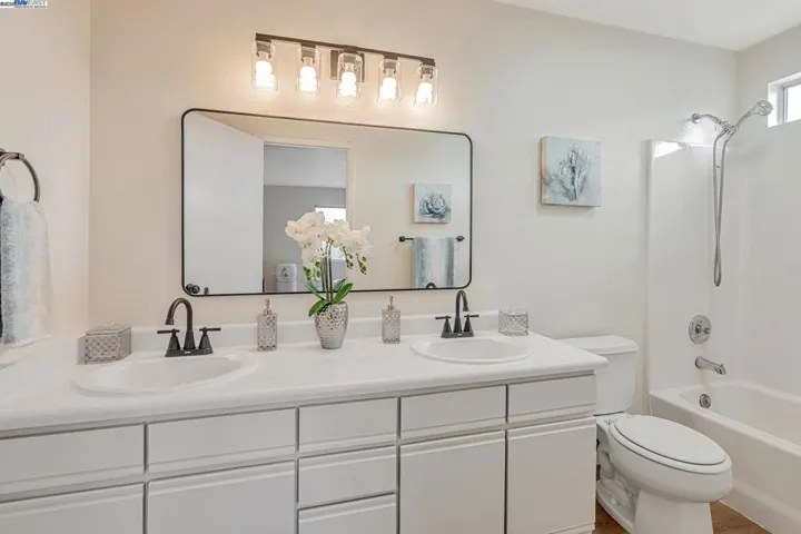 215 Ruby Ave., Richmond, California 94801