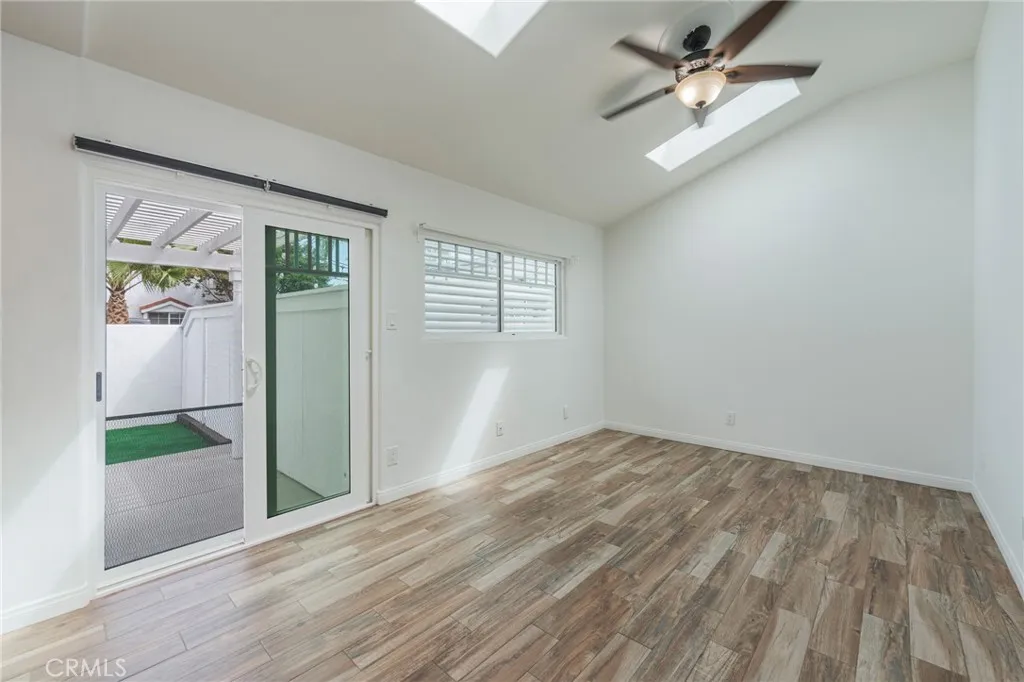 402 Indianapolis Avenue, Huntington Beach, California 92648 home-pic-28