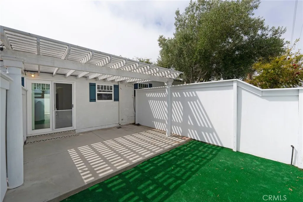 402 Indianapolis Avenue, Huntington Beach, California 92648 home-pic-40
