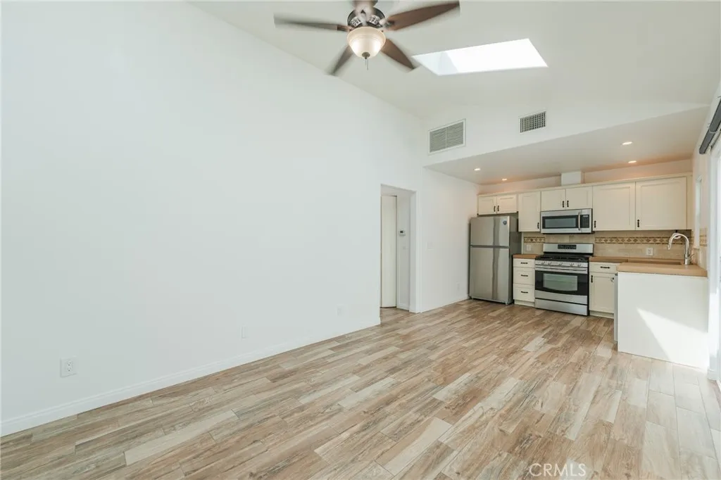 402 Indianapolis Avenue, Huntington Beach, California 92648 home-pic-32