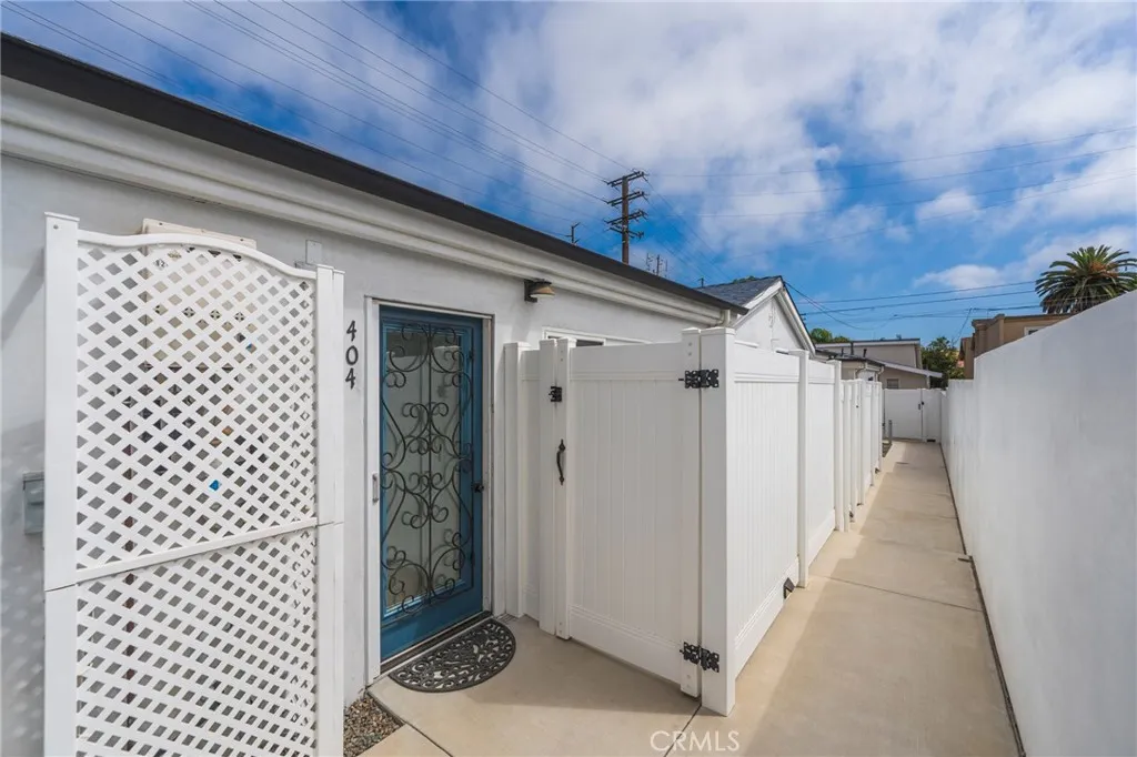 402 Indianapolis Avenue, Huntington Beach, California 92648 home-pic-26