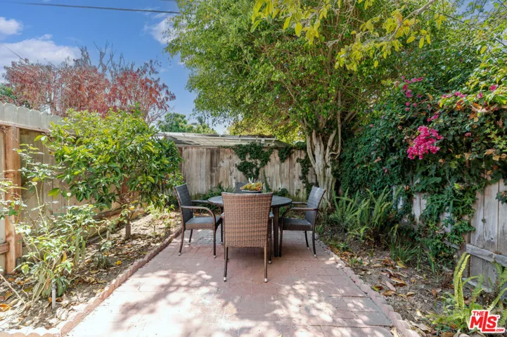 2404 Gates Avenue 5, Redondo Beach, California 90278
