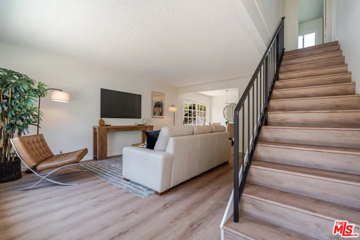 2404 Gates Avenue 5, Redondo Beach, California 90278