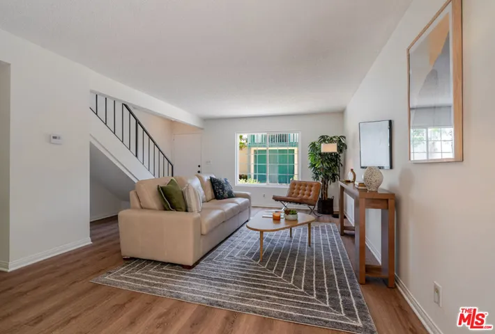 2404 Gates Avenue 5, Redondo Beach, California 90278