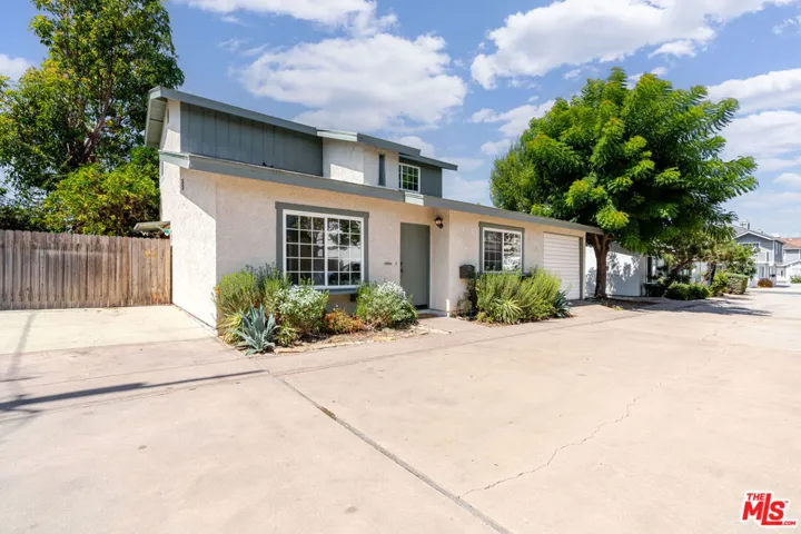 2404 Gates Avenue 5, Redondo Beach, California 90278