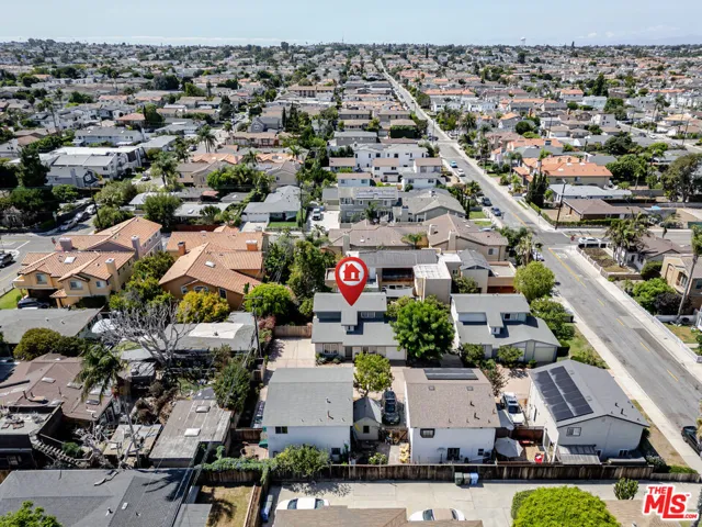 2404 Gates Avenue 5, Redondo Beach, California 90278